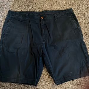 Mens Tommy Bahama navy shorts - size 40